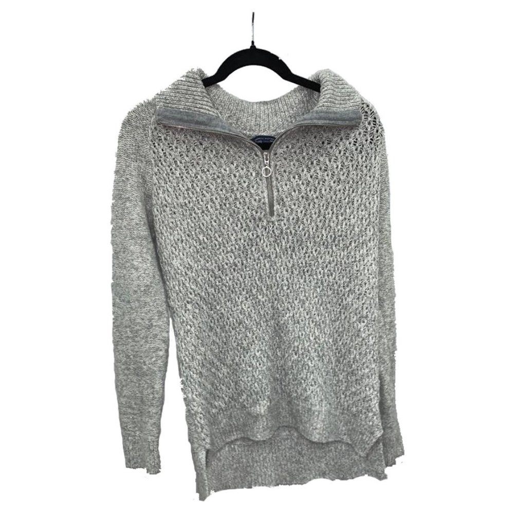 Tommy Hilfiger sweater